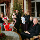 The Royal Family gathered at the Royal Palace for Christmas photos (Foto: Bjørn Sigurdsøn / Scanpix)